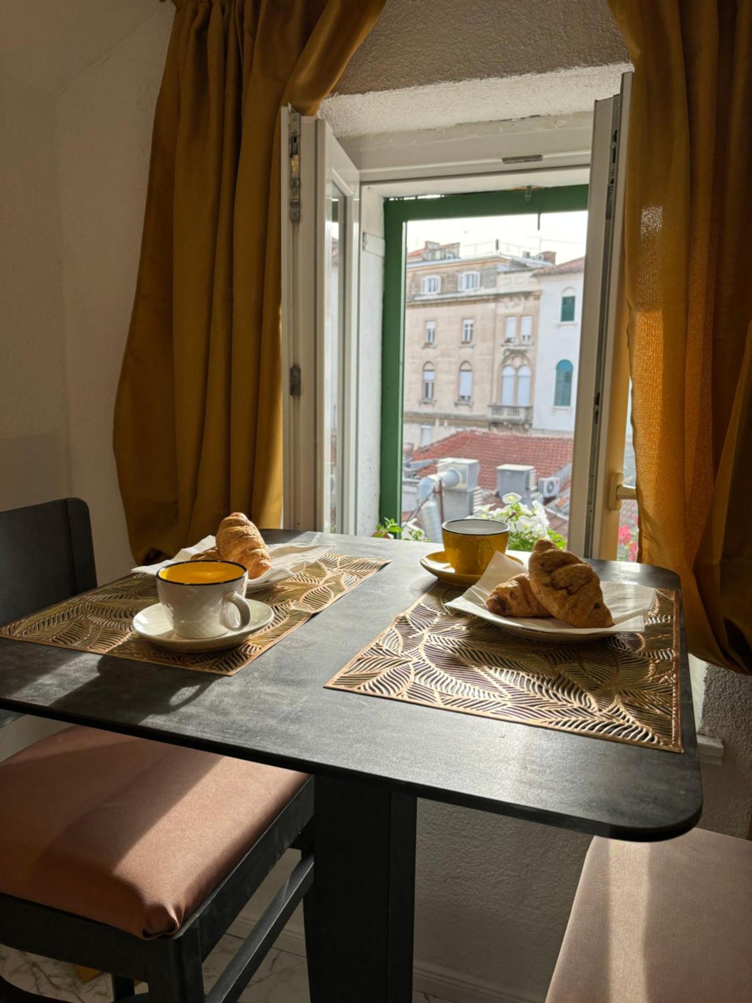 Vale Hotel Сплит Екстериор снимка