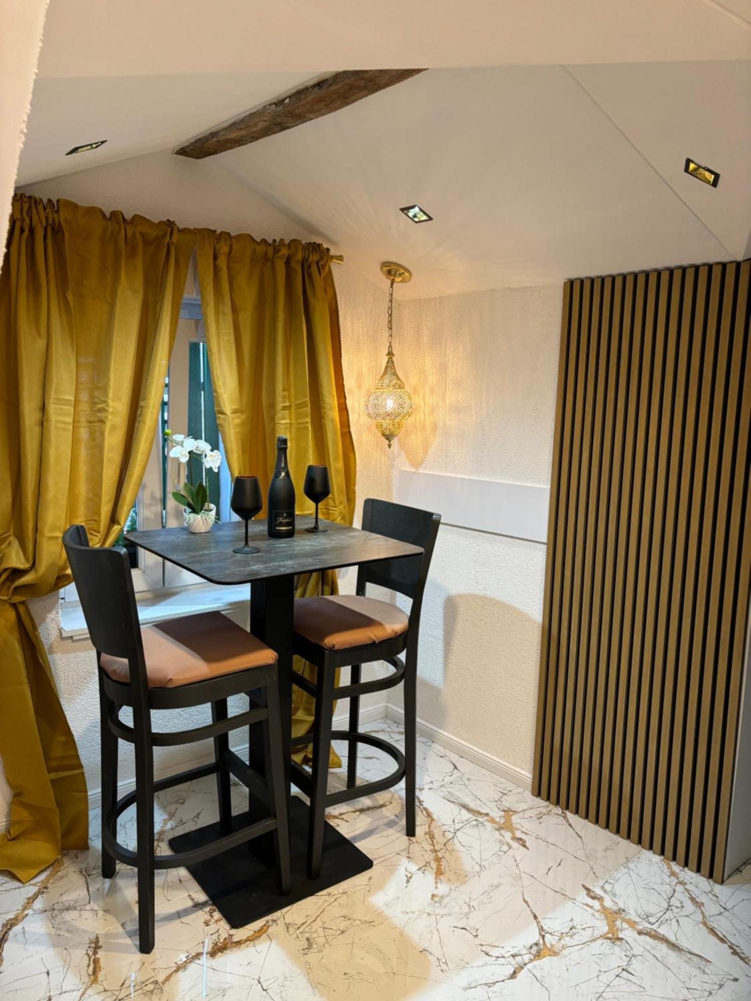 Vale Hotel Сплит Екстериор снимка
